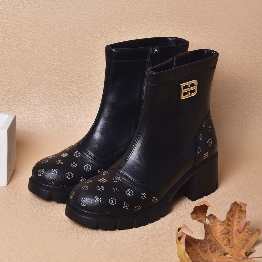 نیم بوت زنانه مدل سولینا