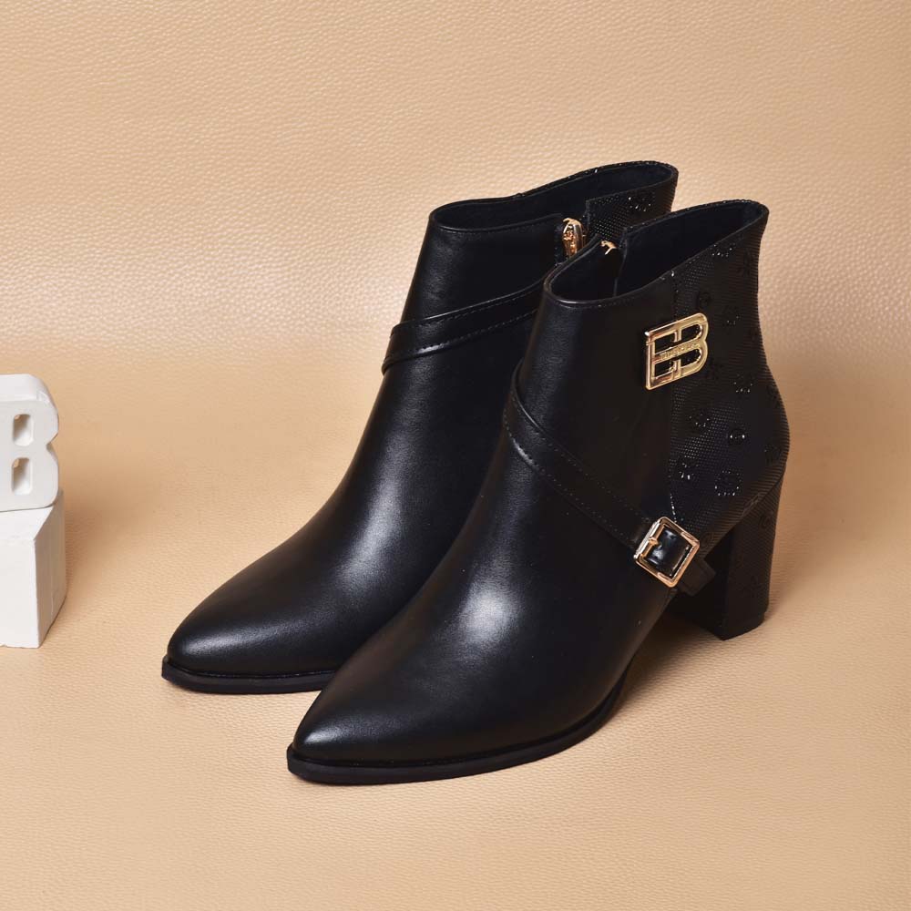 نیم بوت زنانه مدل هانا