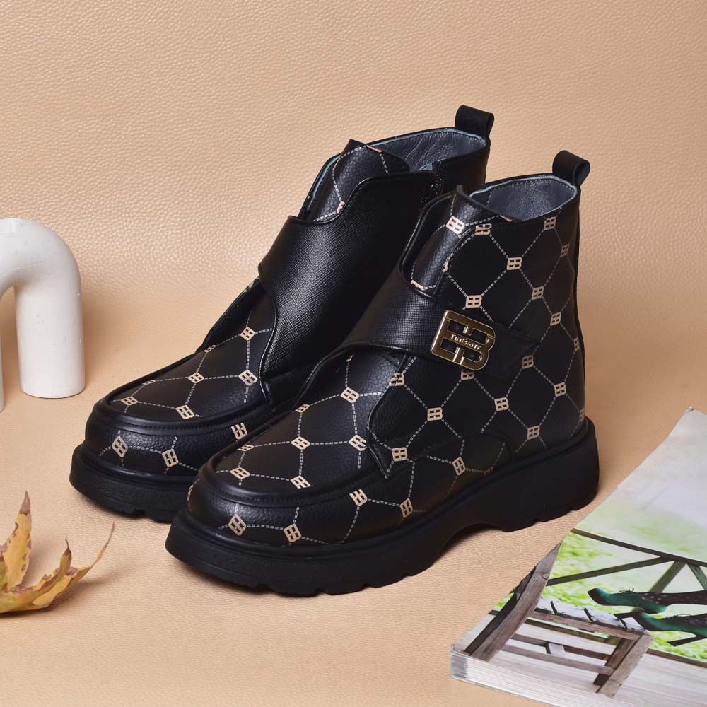 نیم بوت زنانه مدل جولیا