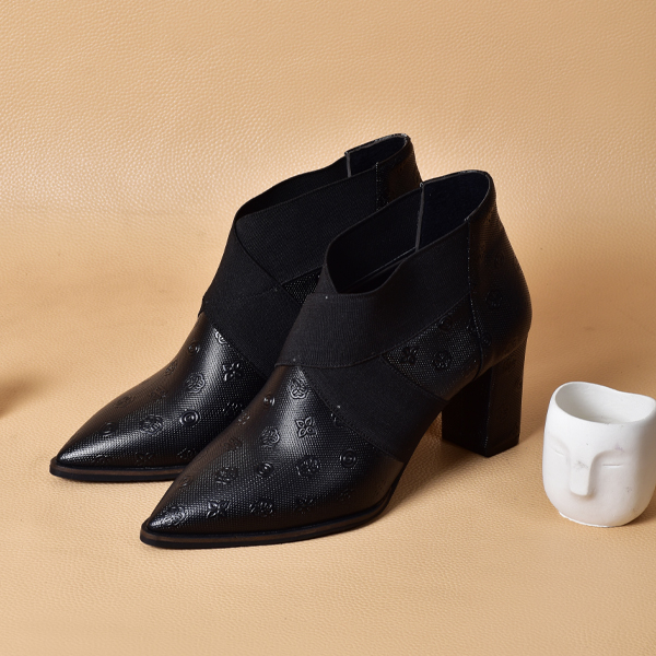 نیم بوت زنانه مدل لینا